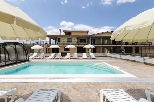 Villa Monterazzano by MMega