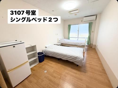 ハイ沖縄金武店トイレお風呂共用 プレオープン中駐車場有 ペット同伴可能長期滞在可能2025年10月より車貸し出しサービス有希望であればお申し付けください