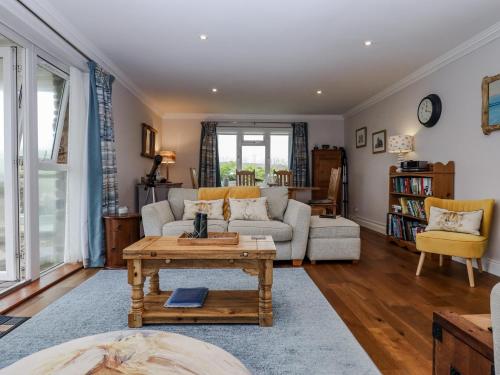 8 Thurlestone Rock - image 5