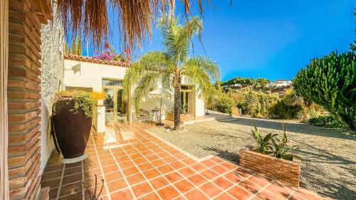 A szálláshely kívülről, Finca Estrelicia in Gibralgalía