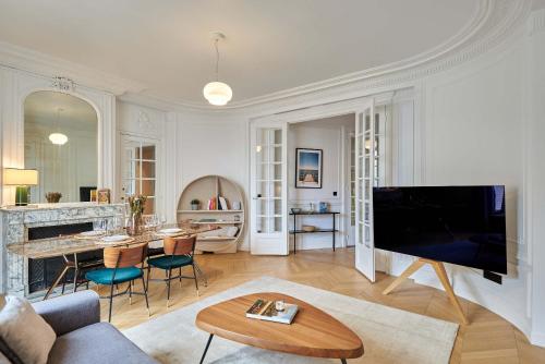 Wonderful AC Apartment Terrace Madeleine Opera