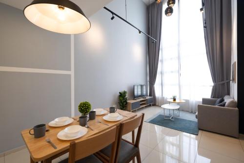 Eko Cheras agoda Duplex Industrial Loft 5pax - image 8