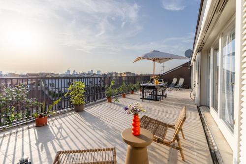 Duomo 7 min - Panoramic Terrace & Two Bedrooms