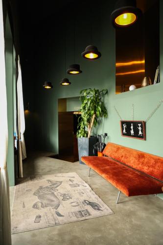 Zorba&Bond Hotel on the 8th