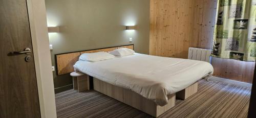 2 queen beds