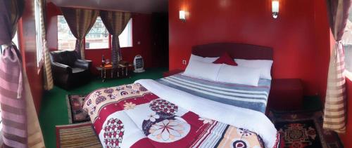 HOTEL LAMA Experience the best stay in EVEREST with an unforgettable Mountain Flight in Everest Region (Nepal)