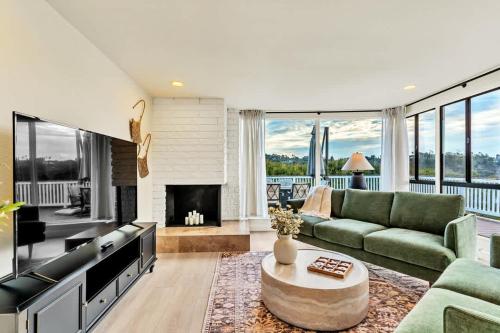 Newly Furnished 3BR 1BA - Spa - AC - Large Backyard in Allied Gardens