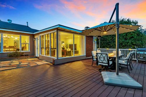 Newly Furnished 3BR 1BA - Spa - AC - Large Backyard in Allied Gardens