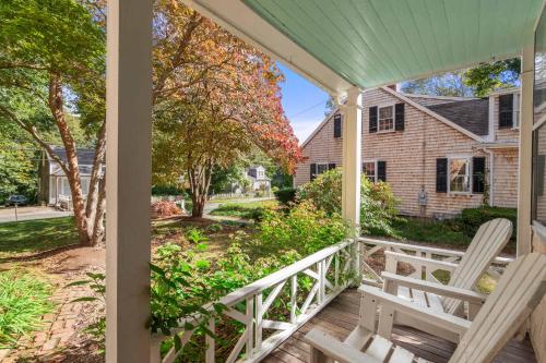Steps From Downtown Minutes From Grays Beach in Yarmouth Port (MA)