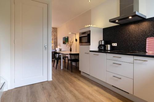 Hello Zeeland - JW Schuurmanstraat 116 in Domburg
