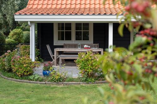 Hello Zeeland - Jhr de Casembrootplein 14 – khách sạn tại Domburg