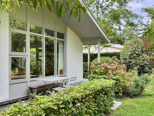 Hello Zeeland - Magnolialaan 4 in Oostkapelle