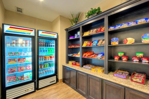 Holiday Inn Express and Suites Granbury by IHG in Granbury, USA