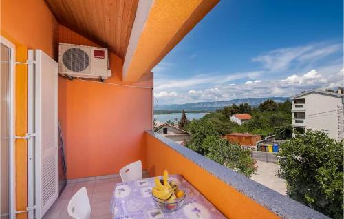 Beautiful Apartment In Dobrinja - Location saisonnière - Malinska