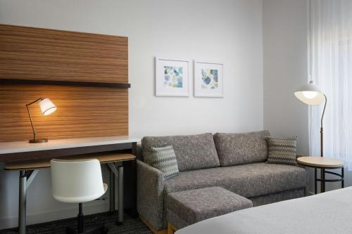 TownePlace Suites by Marriott Phoenix Chandler/Fashion Center - image 14