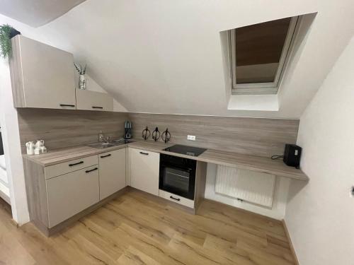 ModernLoft Ried, Balcony Suite in Neuhofen Im Innkreis
