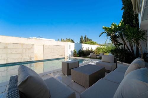 Villa Oasis Chotrana – khách sạn tại Chotrana