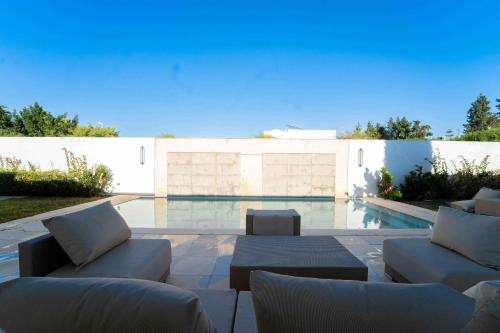 設施, Villa Oasis Chotrana in 艾利亞納