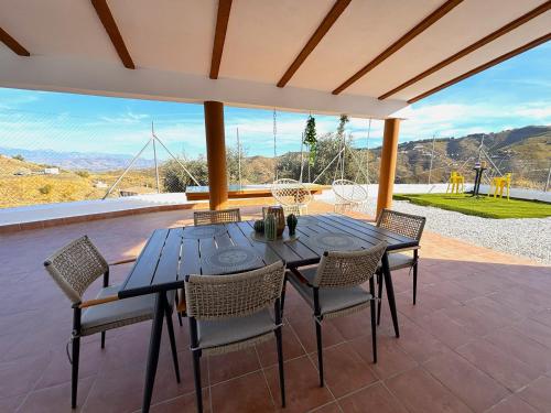 Evans Realty CI Piscina climatizada BBQ Juegos in El Borge