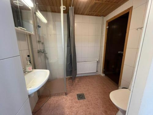 Vannituba, Spacious Apartment for 4 with Sauna in Utajärvi