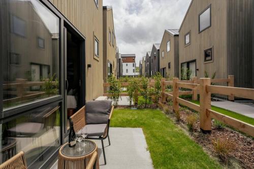 The Luxe Nook | Central Location with parking! - image 12