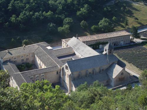 Le Mazet Du Domaine - image 5