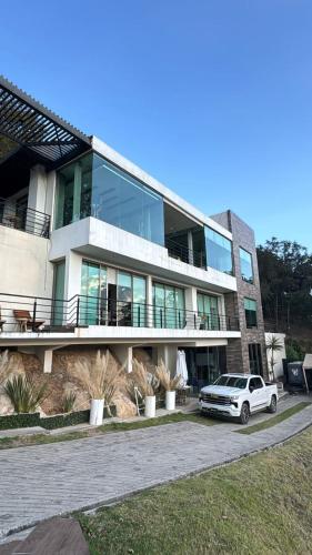 Hermosa casa en Jilotzingo con vista al bosque