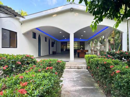 Pool • Game Room • Fire Pit • Resort Access in Los Cobanos