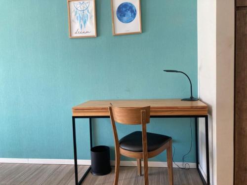Modern and Warm Apartment - image 5