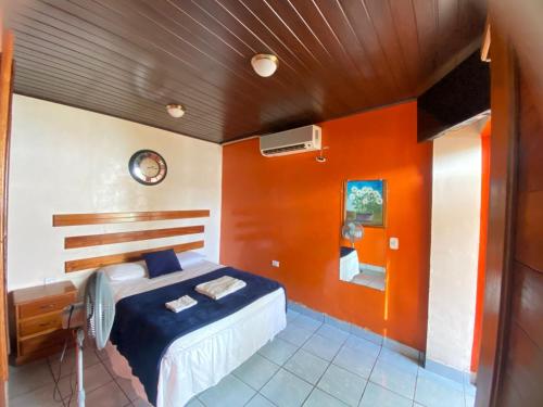 Hostal Casa Vieja in 马塔加尔帕