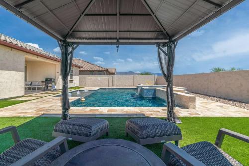 Luxe Goodyear Oasis Pool King Suite Grill – khách sạn tại Goodyear
