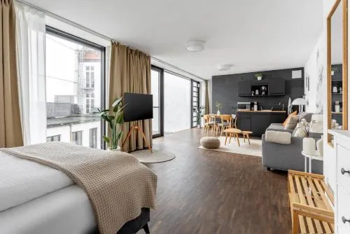 Global Living - Design Apartment I Rathausplatz I Kitchen I Augsburg in Augsburg, Deutschland