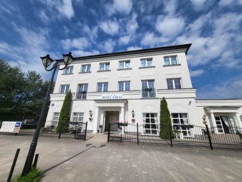 Hotel Sarai Wrocław – khách sạn tại Złotniki