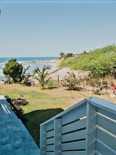 Beachfront villa with pool and staff in Treasure Beach