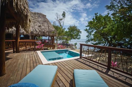 Скици, All-Inclusive Sapodilla Private Island in Monkey River Town