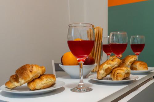 Furnished Rentals Direct DominionHouse cul-de-sac Home for 6 people in Anfield near LFC, Goodison Park, Free Street Parking, Suits Travellers, contractors and Family, Near Football action and 10 minutes drive to Liverpool City Centre, Liverpool (photo 6)