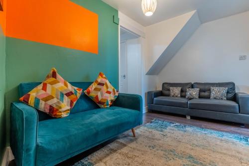 Furnished Rentals Direct DominionHouse cul-de-sac Home for 6 people in Anfield near LFC, Goodison Park, Free Street Parking, Suits Travellers, contractors and Family, Near Football action and 10 minutes drive to Liverpool City Centre, Liverpool (photo 8)