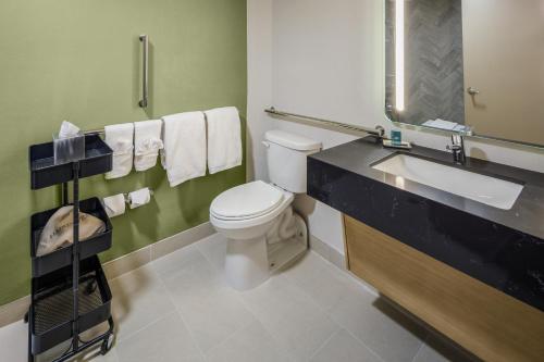 Hotel AVA Laredo - image 10