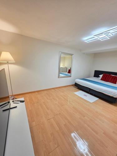 Hello Zimmer in Brügg, Schweiz