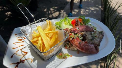 Food and beverages, Resort Kanoa do Kwanza in Ramiros