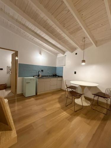 Kitchen, Cabana El galpon - Villa Meliquina de Espacio Bandurrias - in Villa Lago Meliquina