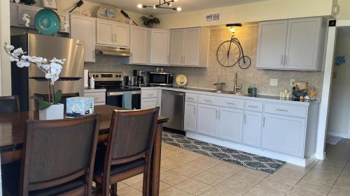 Broadview Lovely Apt Close to Beaches in Freeport (TX)