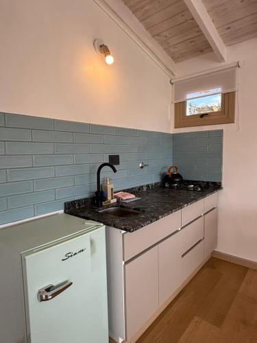 Kitchen, Cabana El galpon - Villa Meliquina de Espacio Bandurrias - in Villa Lago Meliquina