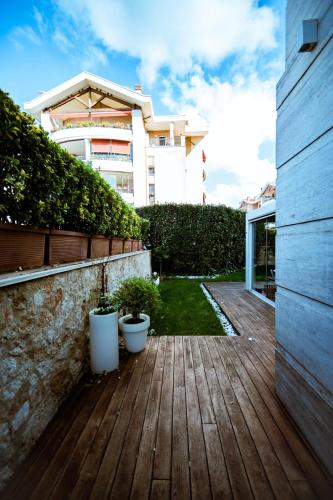 Domus Aqua Luxury Apartment 4