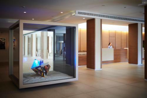 정원, 카포 베이 호텔 (Capo Bay Hotel) in 프로타라스