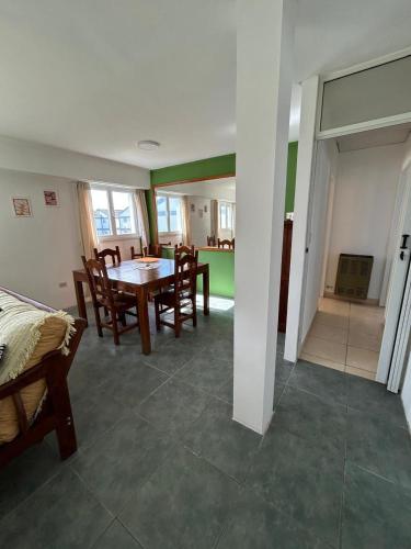 Necochea, depto para 5 personas en zona playa