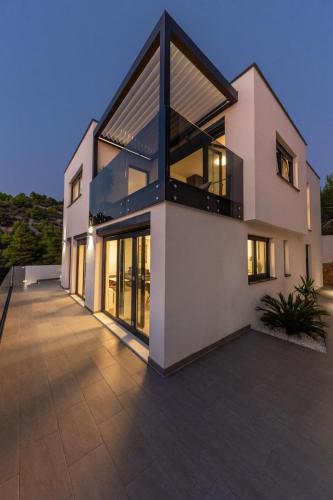 Buitenkant, Villa Ro in Rogoznica