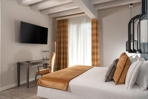 Ліжко, Hotel Campo Marzio in Віченца