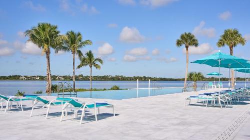 Úszómedence, voco Sandpiper All-Inclusive Resort by IHG in Port Saint Lucie