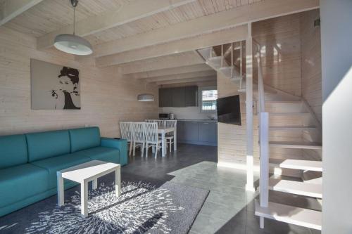 Two-Bedroom Chalet image 6